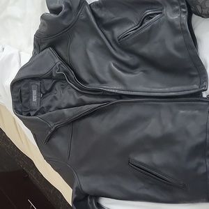 Men's leather jacket like new
